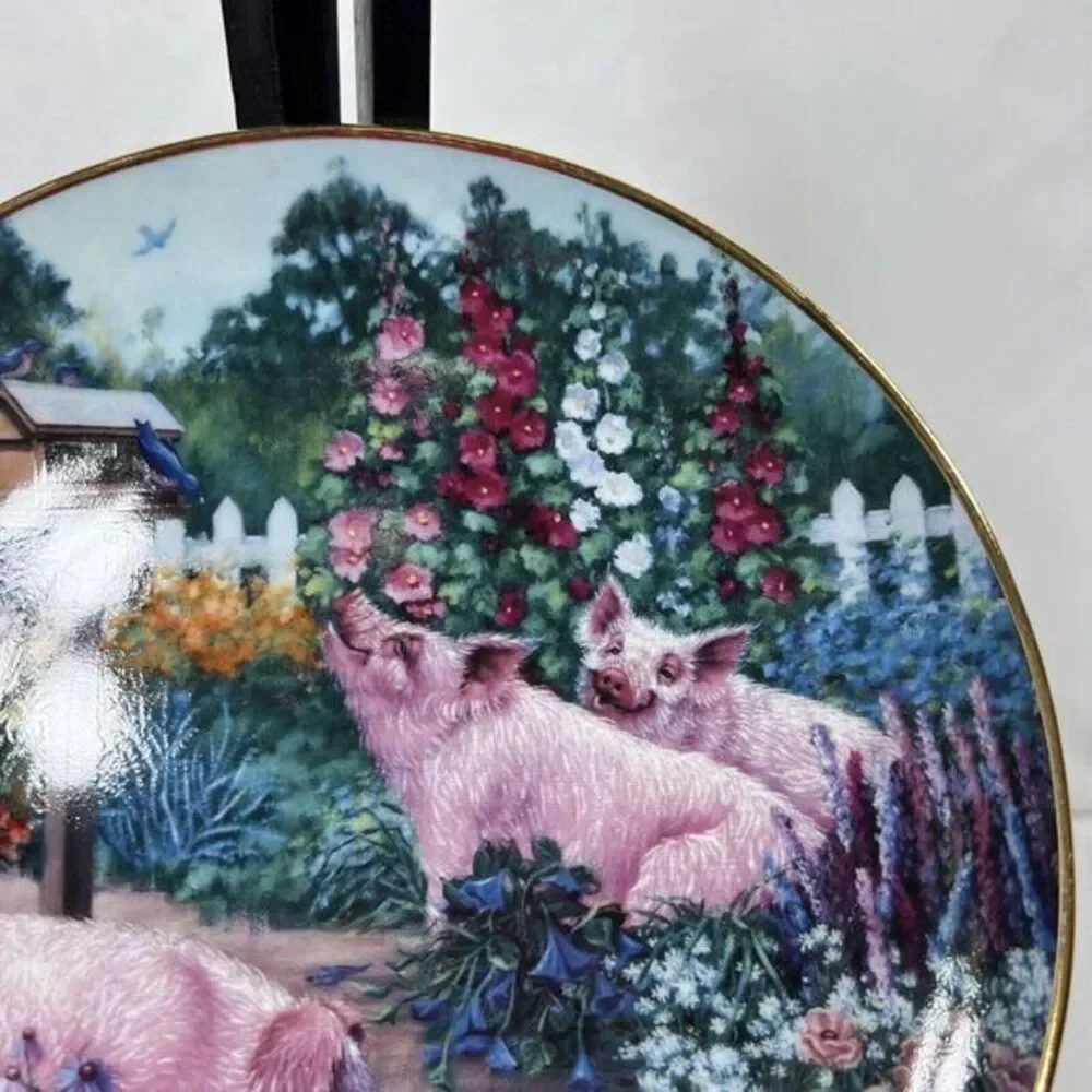 Danbury Mint, Pigs in Bloom,‎ Joan Wright, 